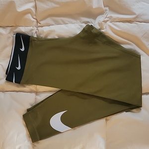 NIKE leggings
